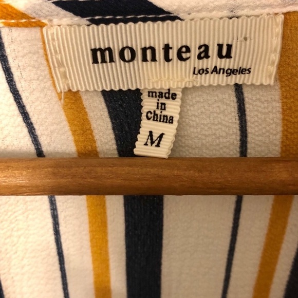 Never worn Lulu’s striped tie front top - Picture 2 of 3